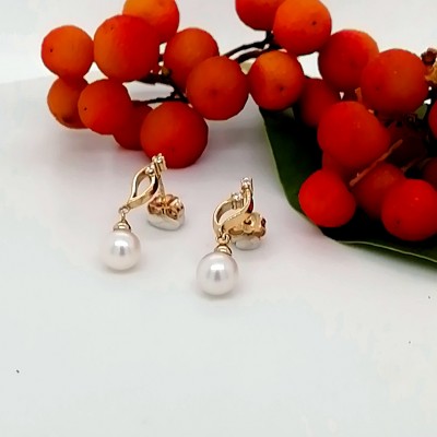 Earrings hanging pearls-3