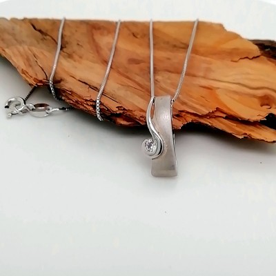 Pendant with chain