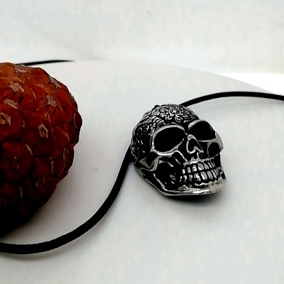 Pendant skull-2