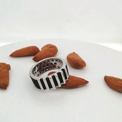 Ring with black rubber - 2190