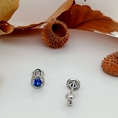 Earrings blue central stone-3