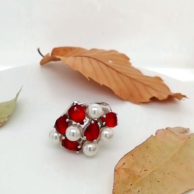 Ring pearl with red zircon-3