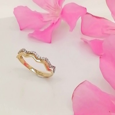 Ring wavy shape