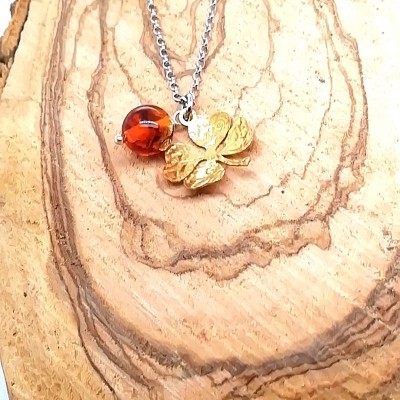 Necklace trefoil with amber-4