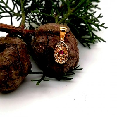 Pendant red stone - 485