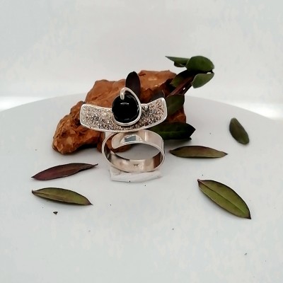 Ring onyx stone